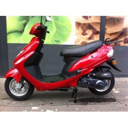 Scooter ROUGE Style V CLICK ZN50QT-11B