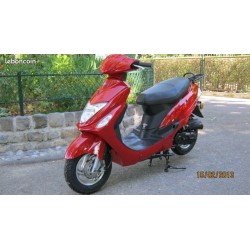 Scooter ROUGE Style V CLICK ZN50QT-11B