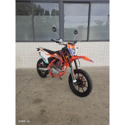 SUPERBE MOTO 50CC